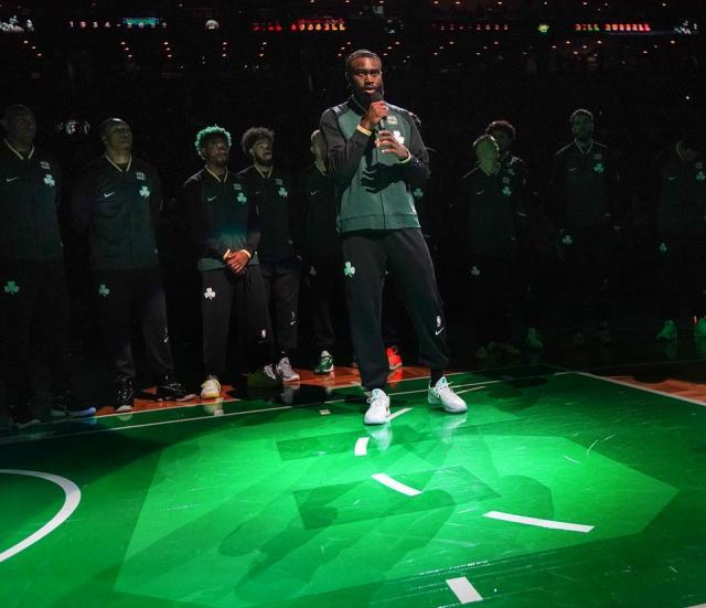 IM电竞-花园球馆缅怀拉塞尔 凯尔特人渴望用冠军致敬冠军